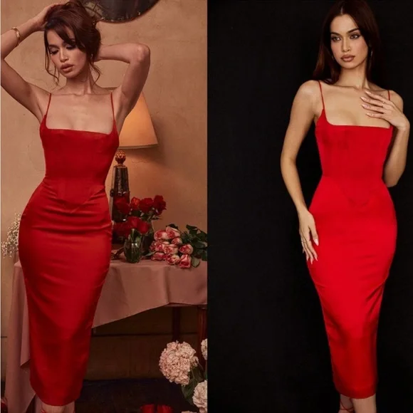 HOUSE OF CB 'Anais' Red Satin Pointed Corset Midi Dress - Picture 4 of 10